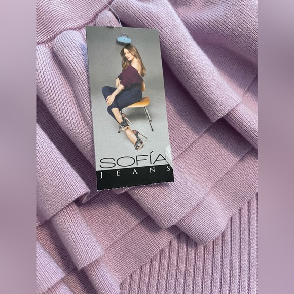 🔥💜NWT Sofia Vergara 2X one shoulder lavender sweater. Super soft & stretchy! - Picture 6 of 6